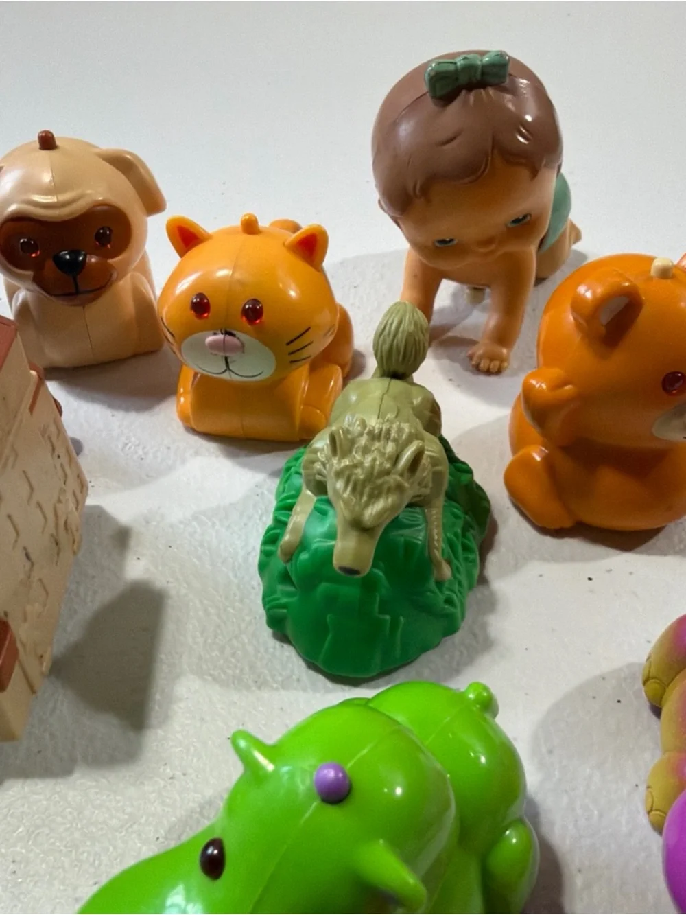 17 Burger King, McDonalds & Misc Mechanical Kids Toys - Untested Selling As Is